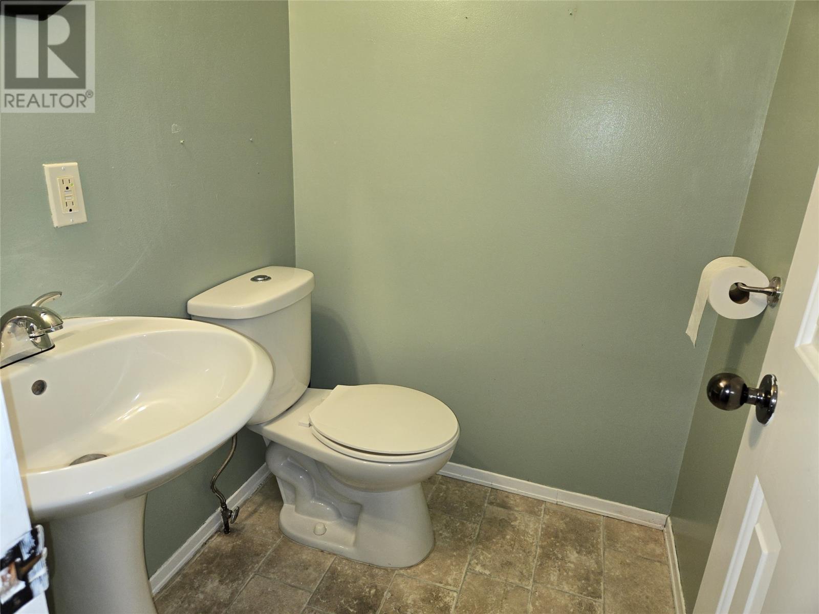 18 Crescent Street, Stephenville — photo 6