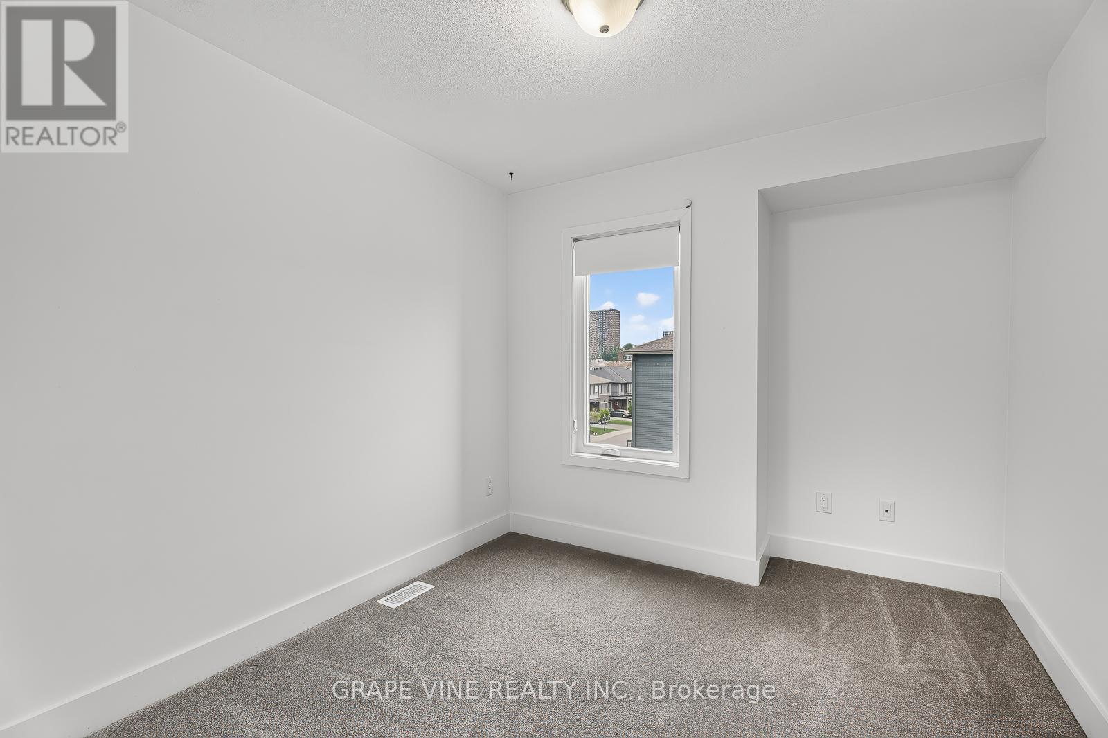 2 Bed, 2 Bath Apartment for Sale in Ottawa – 216 – 581 TAKAMOSE PRIVATE, Ottawa – MLS# X13771824 - Image 24