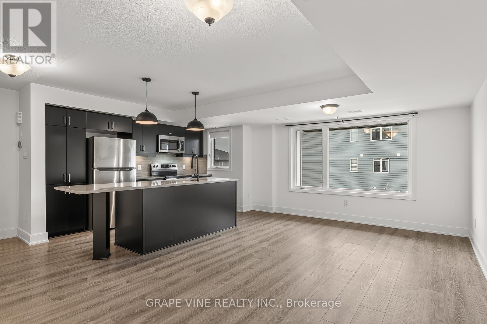 216 - 581 TAKAMOSE PRIVATE, Ottawa — photo 9