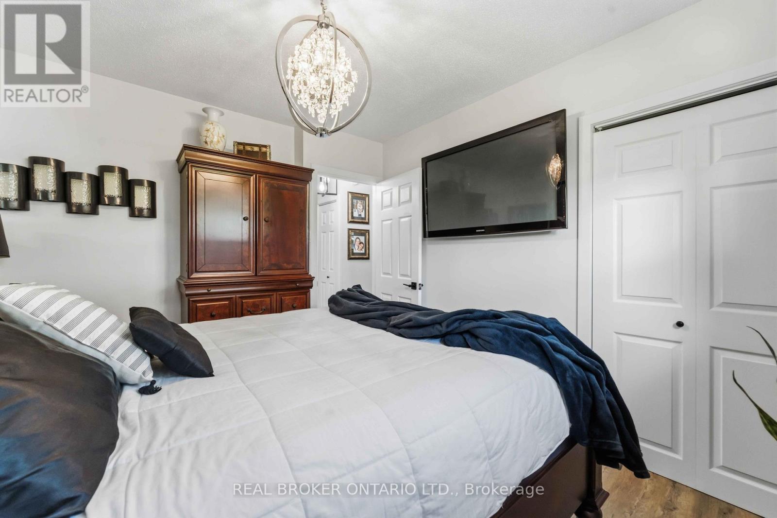 5 Bed, 2 Bath House for Sale in Ottawa – 1849 FLORIDA AVENUE, Ottawa – MLS# X13771844 - Image 22