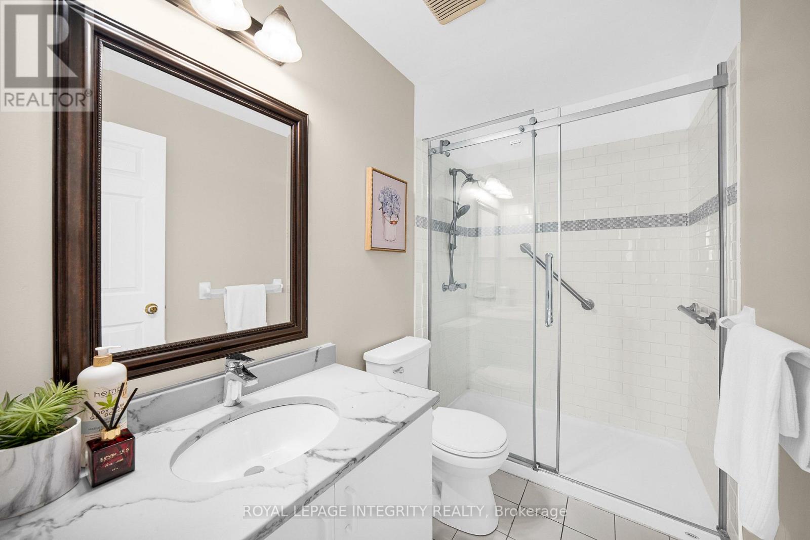 3 Bed, 3 Bath House for Sale in Ottawa – 25 SPRINGWATER DRIVE, Ottawa – MLS# X13771910 - Image 38