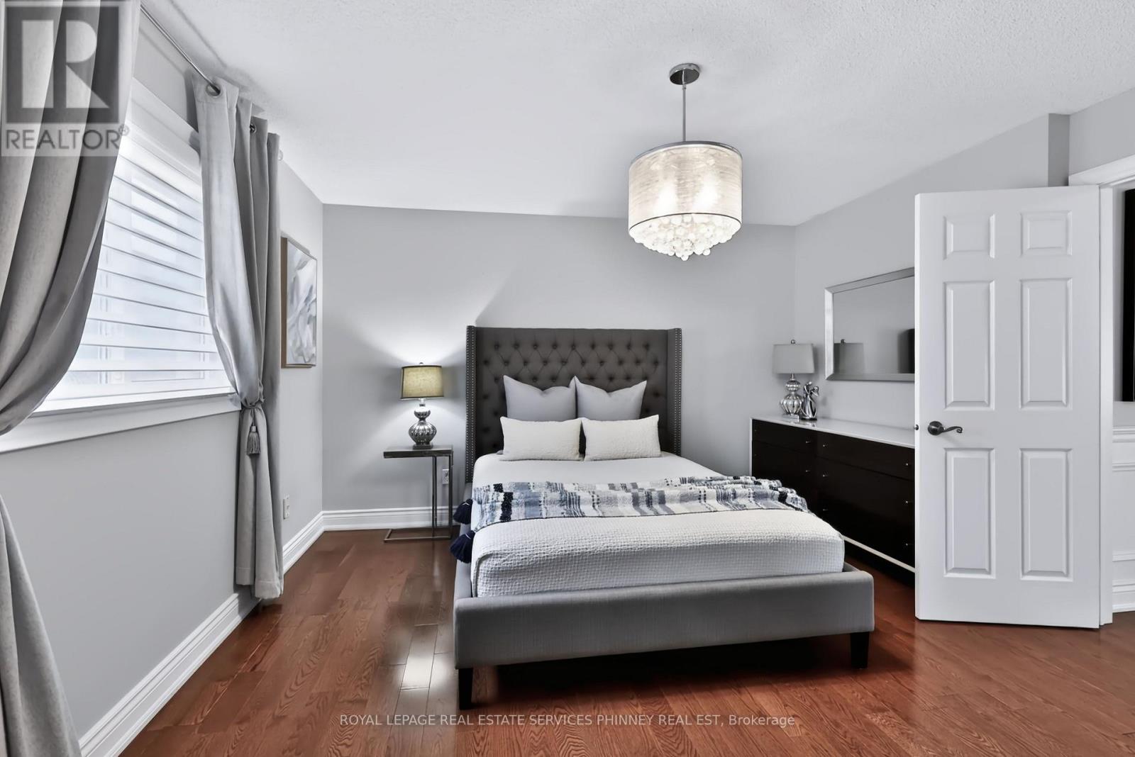 5563 WHITEHORN AVENUE - 26