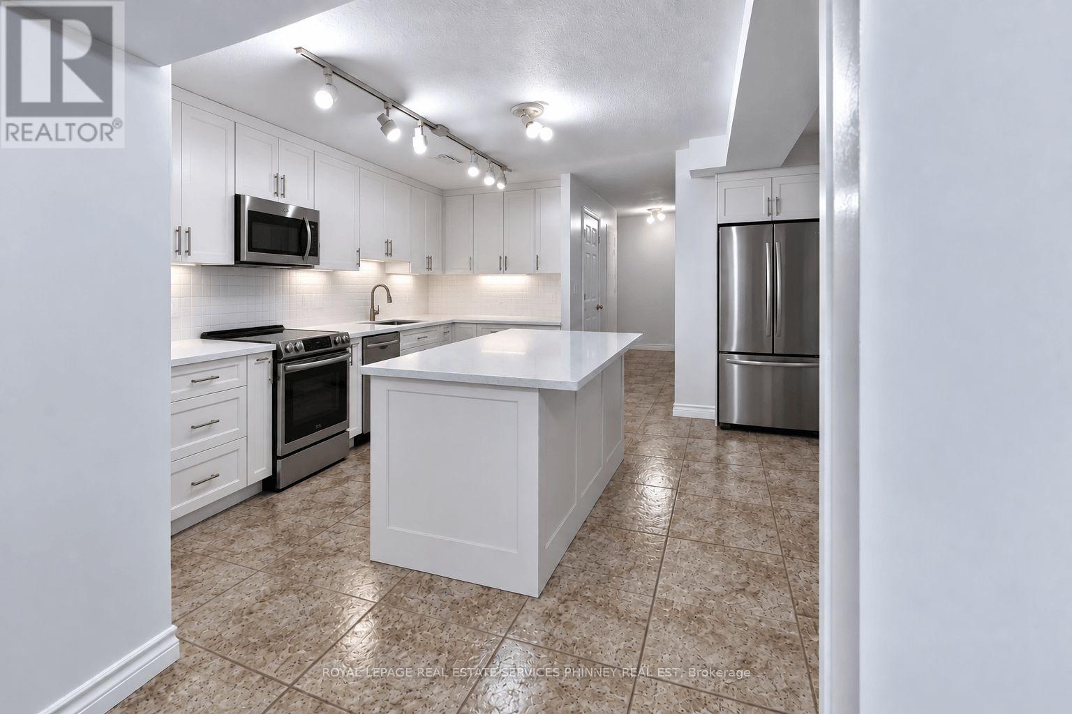 5563 WHITEHORN AVENUE - 35