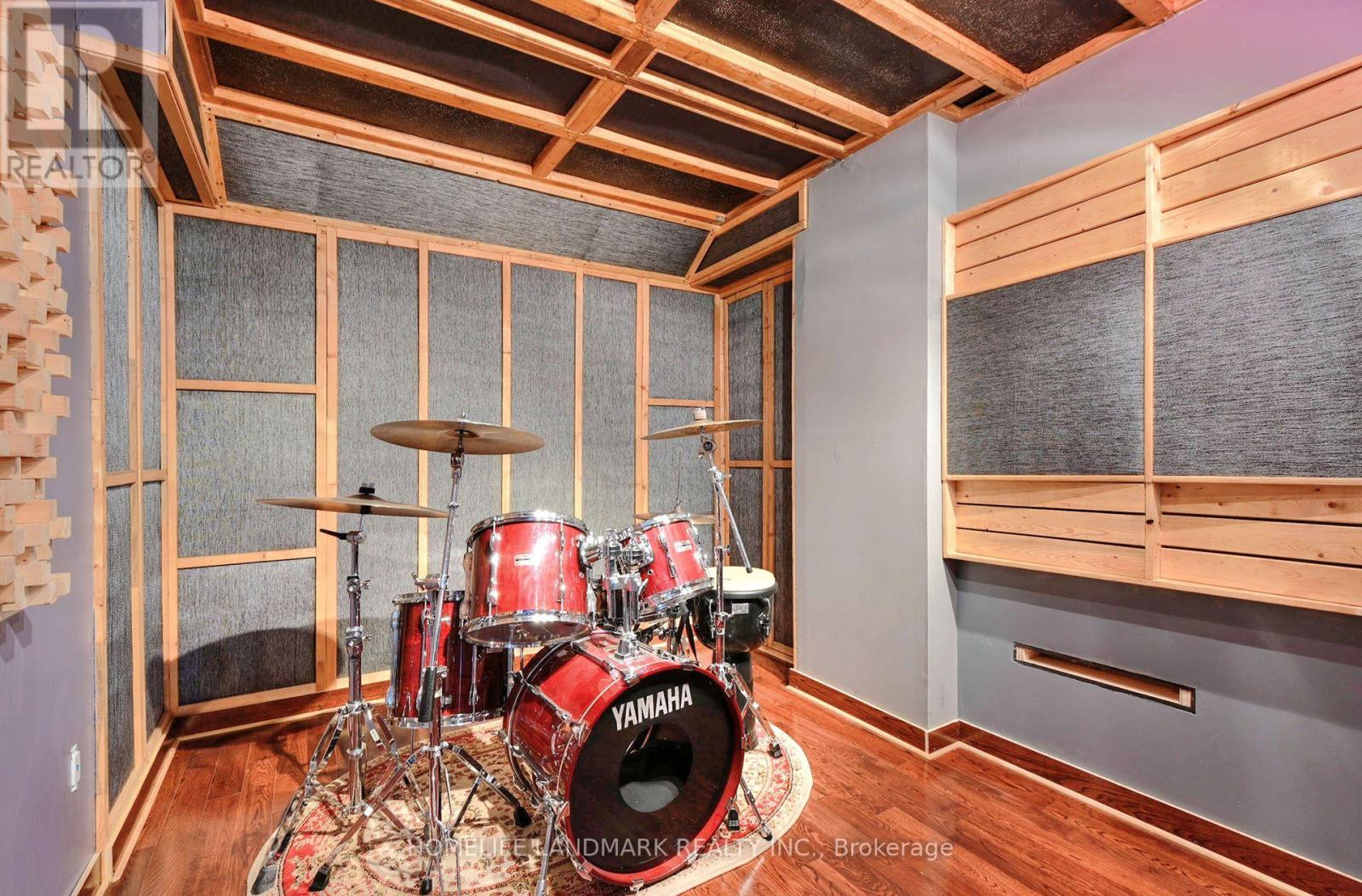5641 LONGBOAT AVENUE - 31
