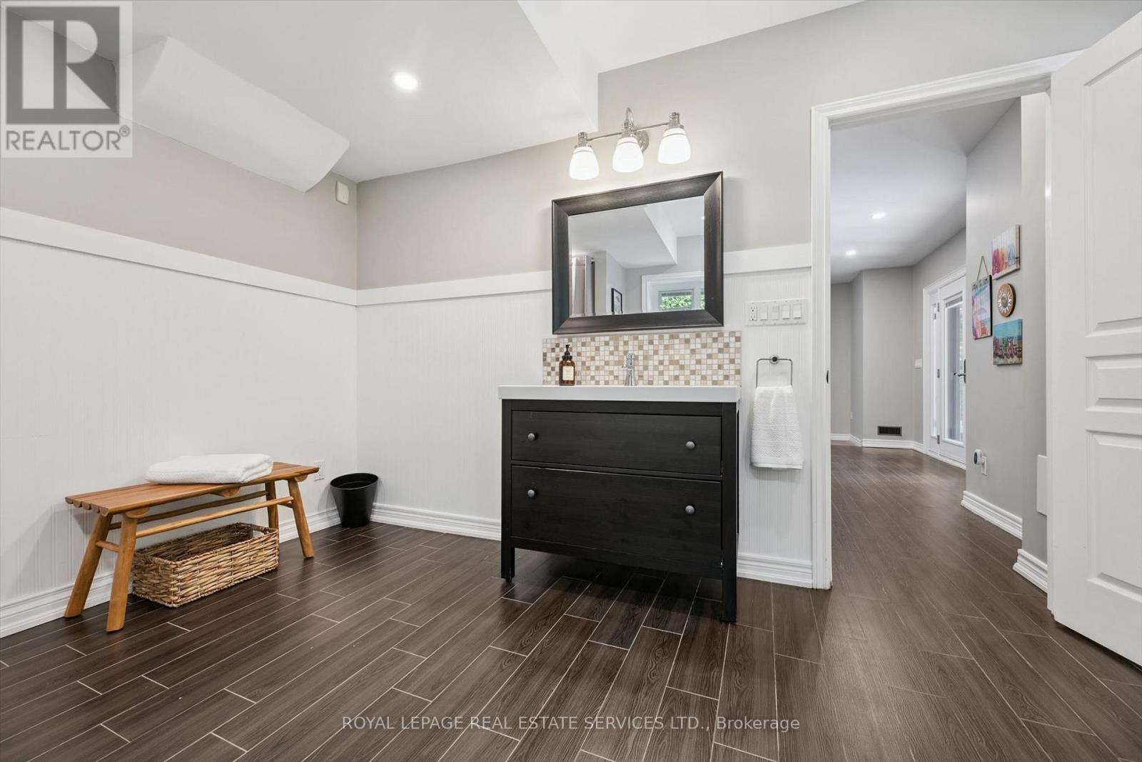 1036 VALLEY CREST CIRCLE - Image 28