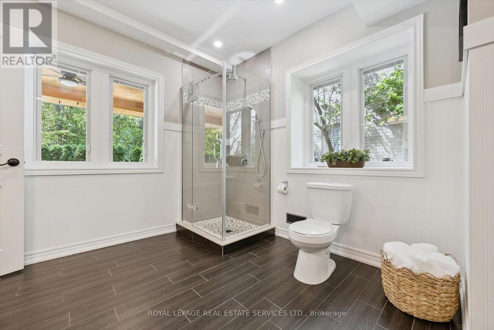 1036 VALLEY CREST CIRCLE - Image 29