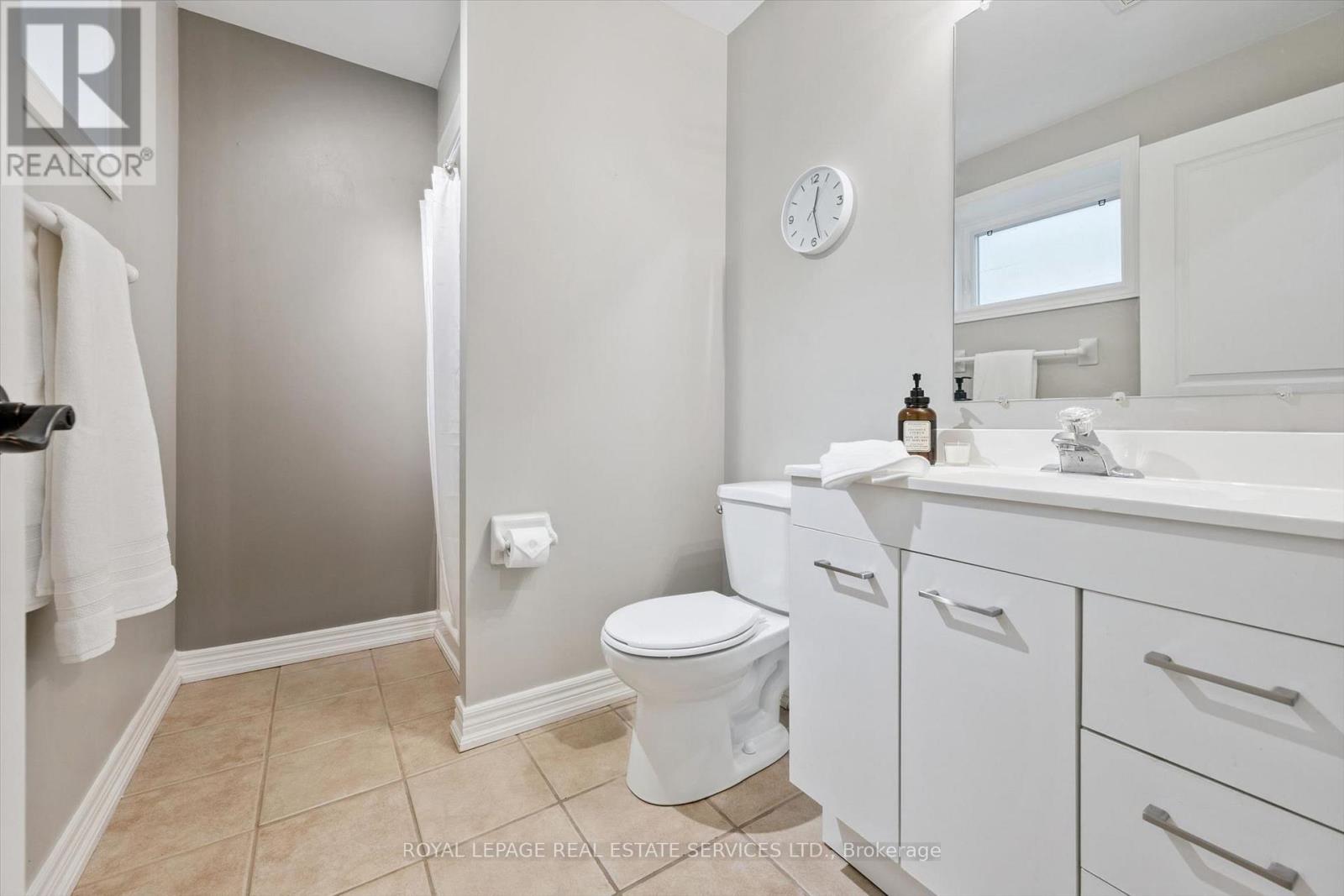 1036 VALLEY CREST CIRCLE - Image 34