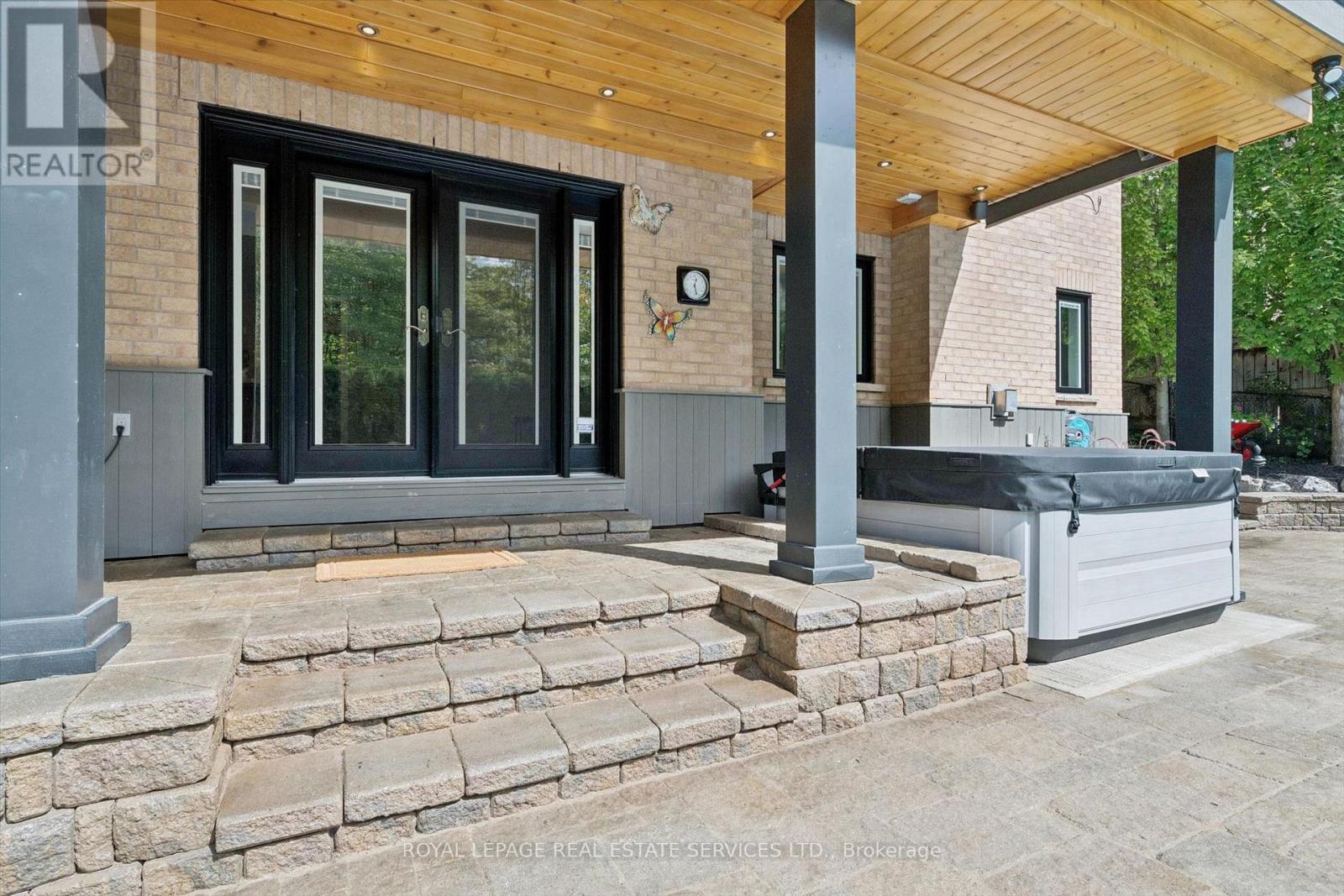 1036 VALLEY CREST CIRCLE - Image 37
