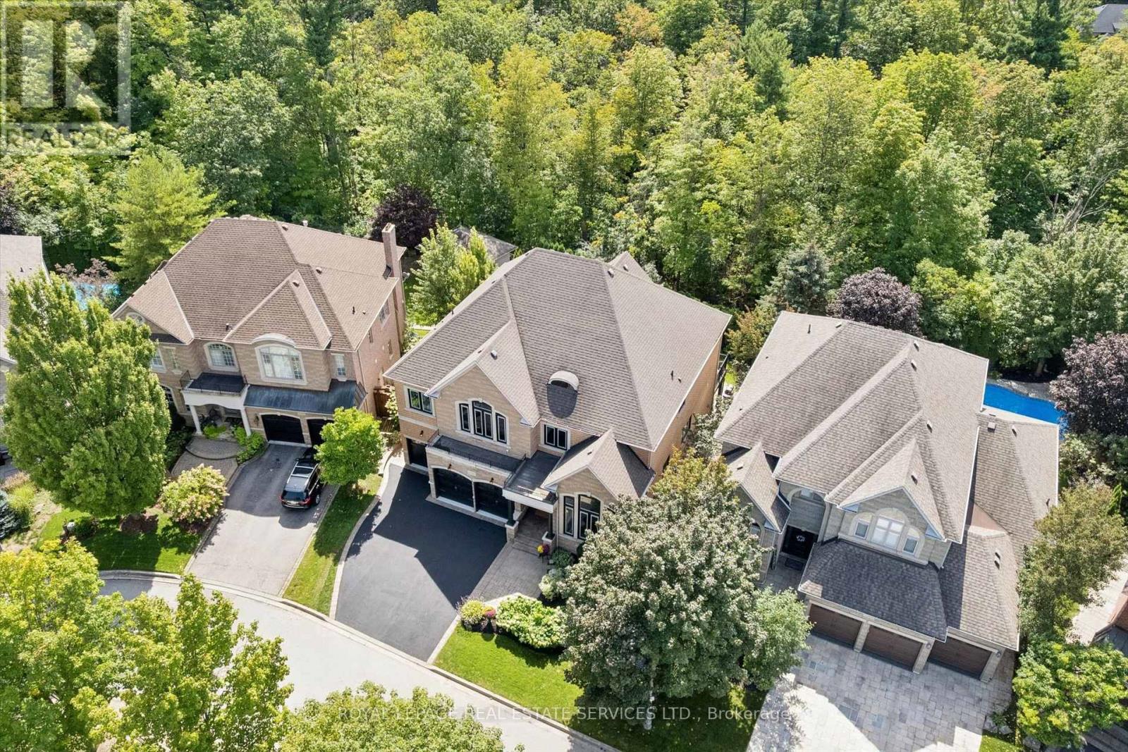 1036 VALLEY CREST CIRCLE - Image 43