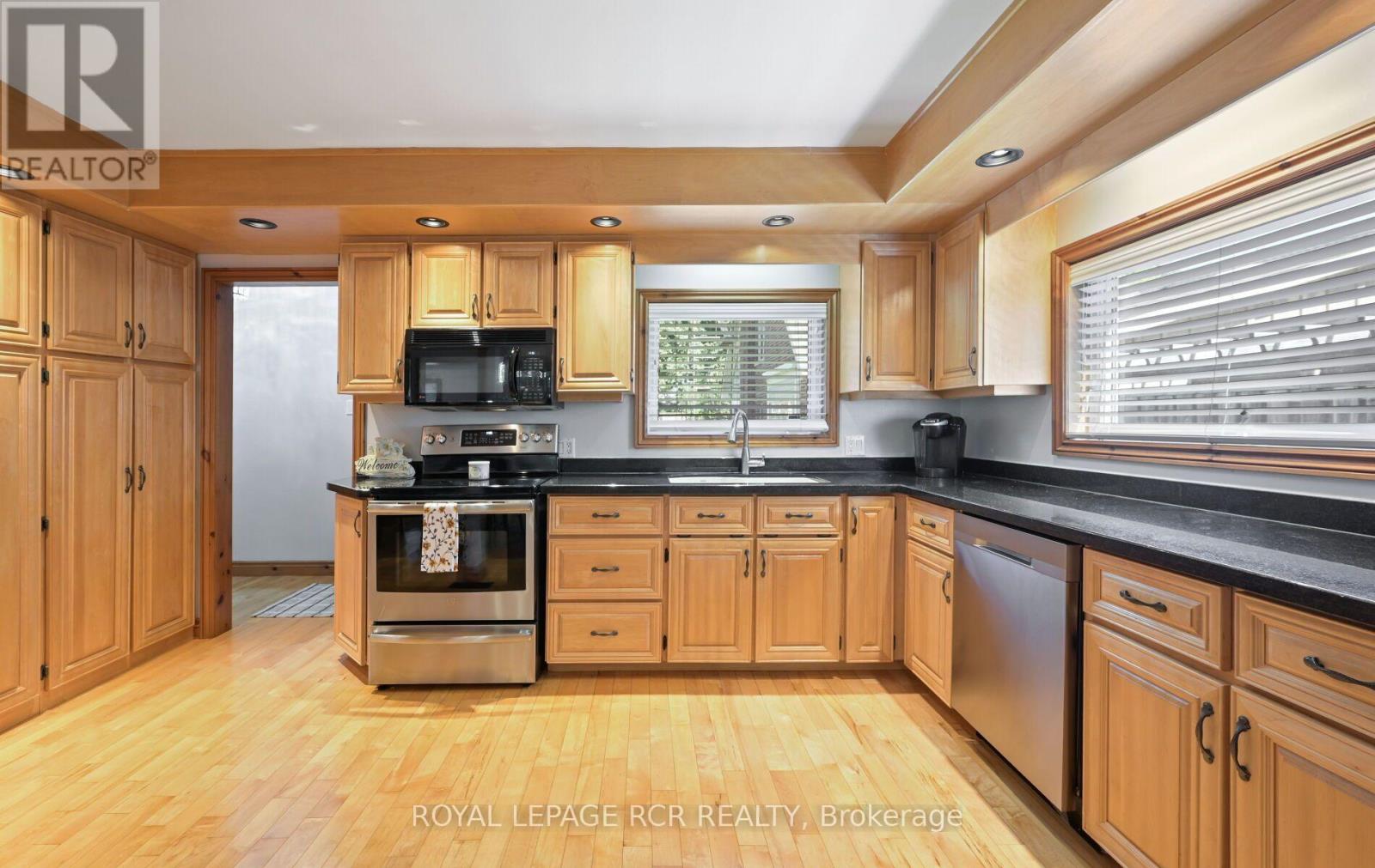 11A YORK STREET - 22