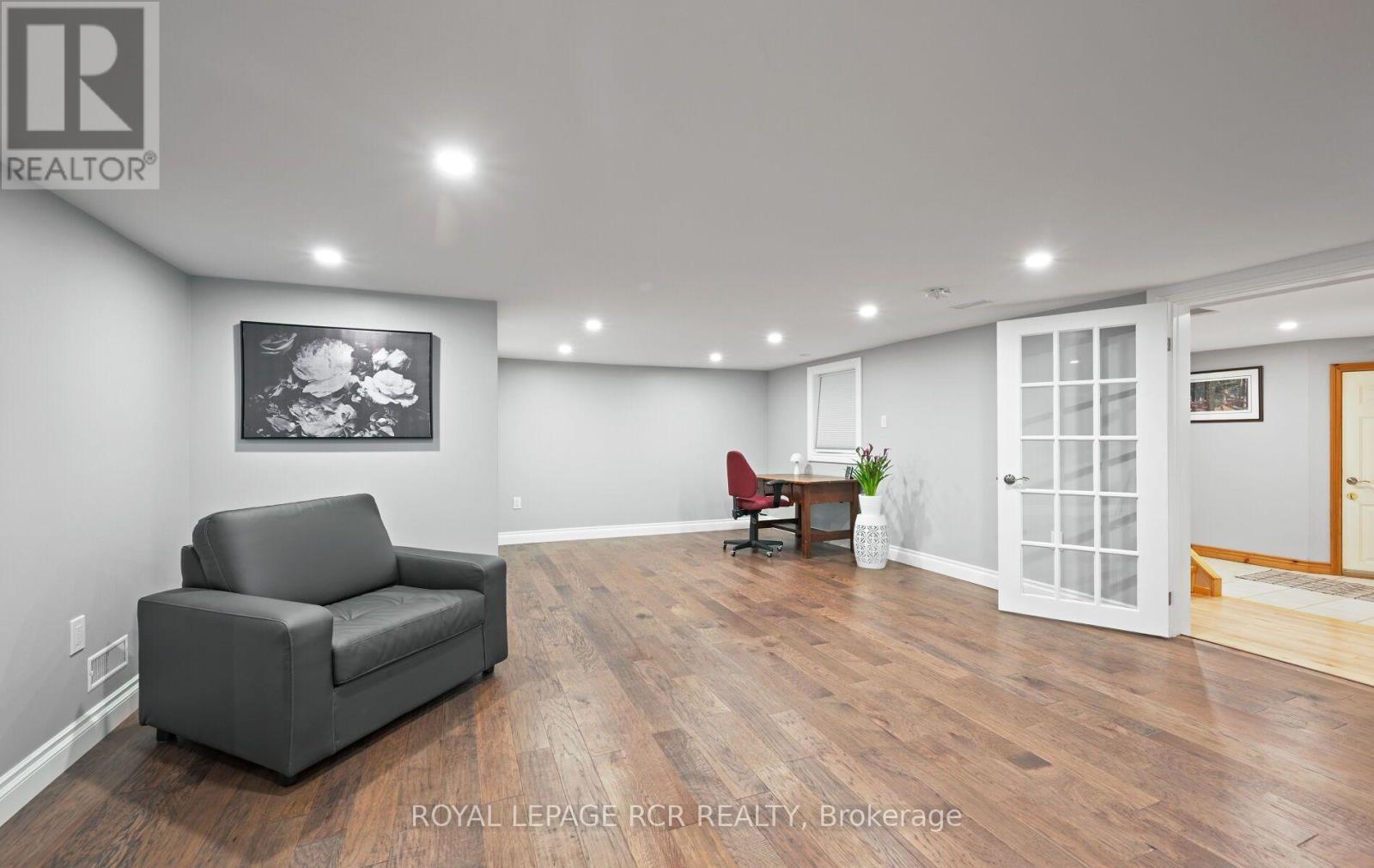 11A YORK STREET - 37