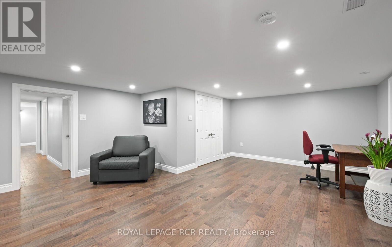 11A YORK STREET - 38