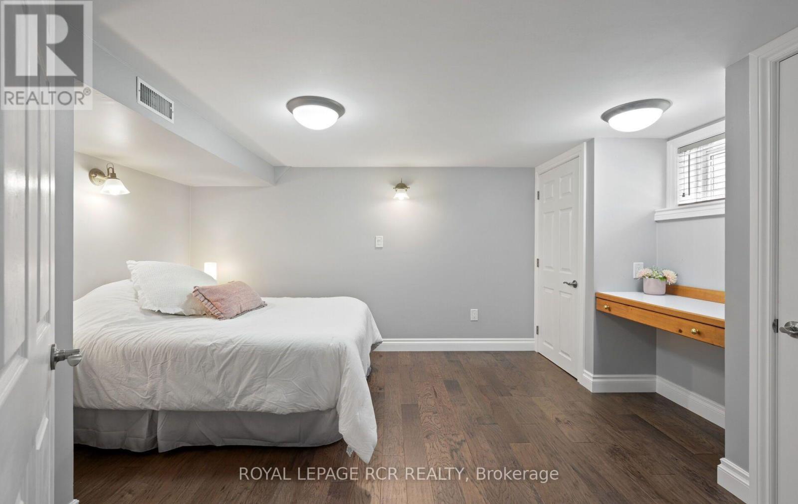 11A YORK STREET - 40