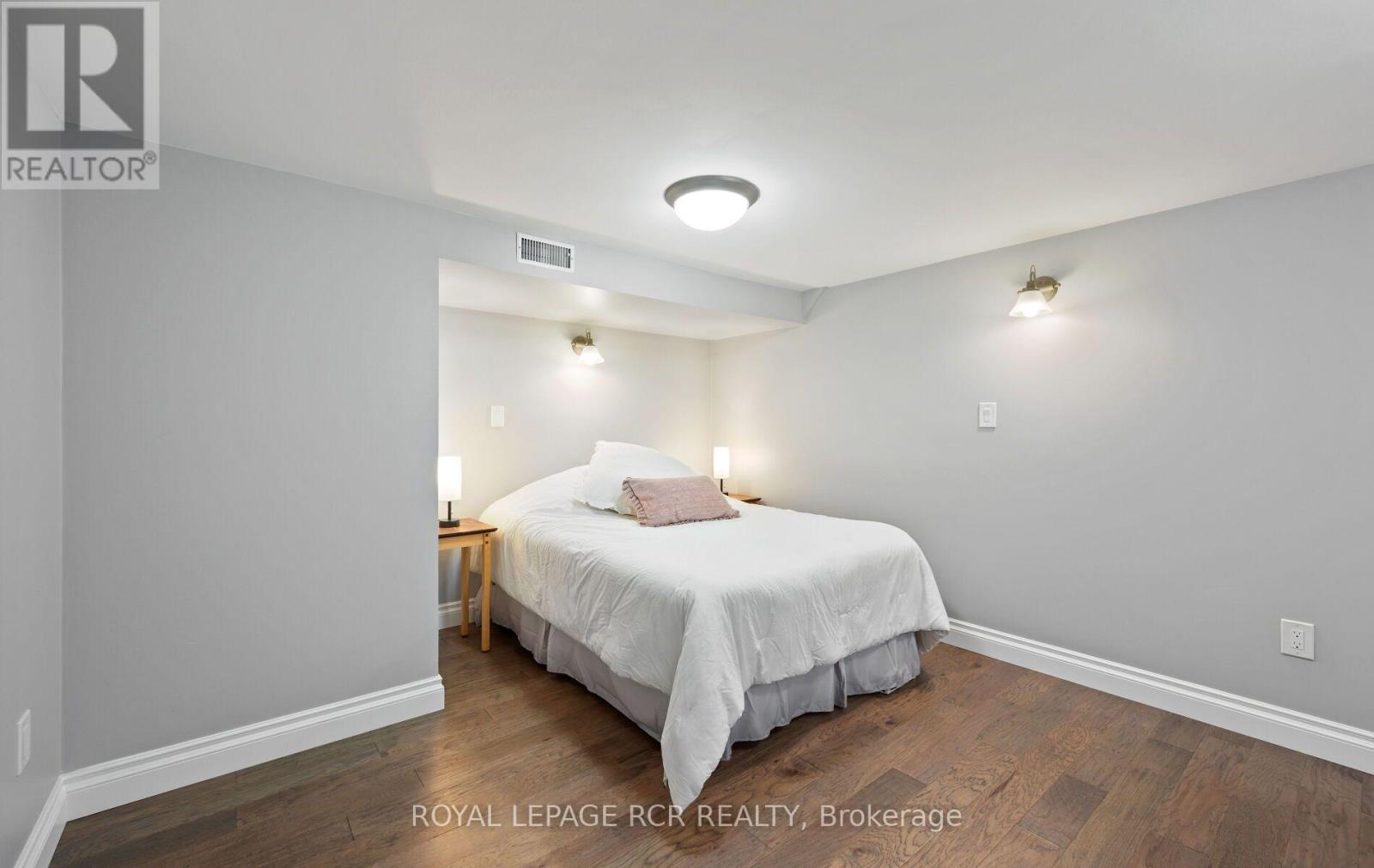 11A YORK STREET - 41