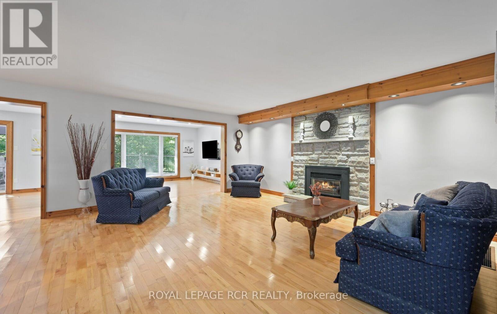 11A YORK STREET - 9