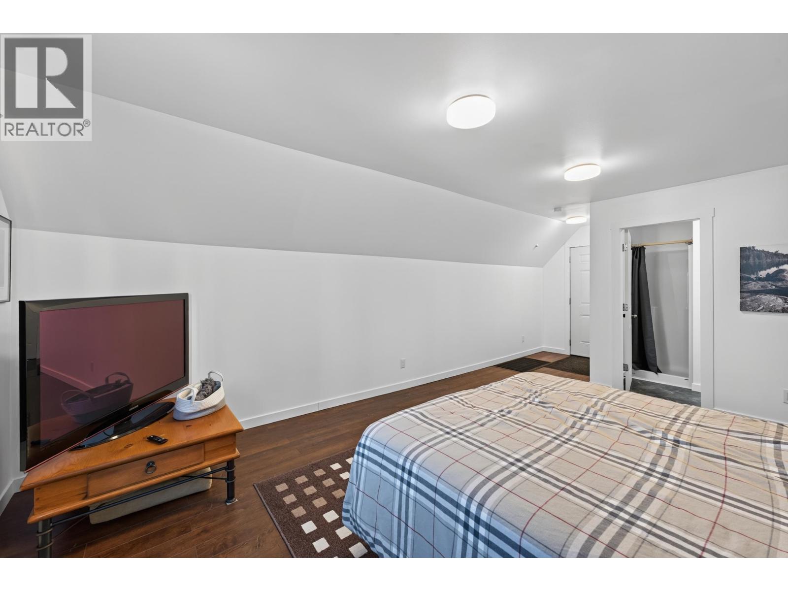 55864 N SOMERSET DRIVE - Image 31