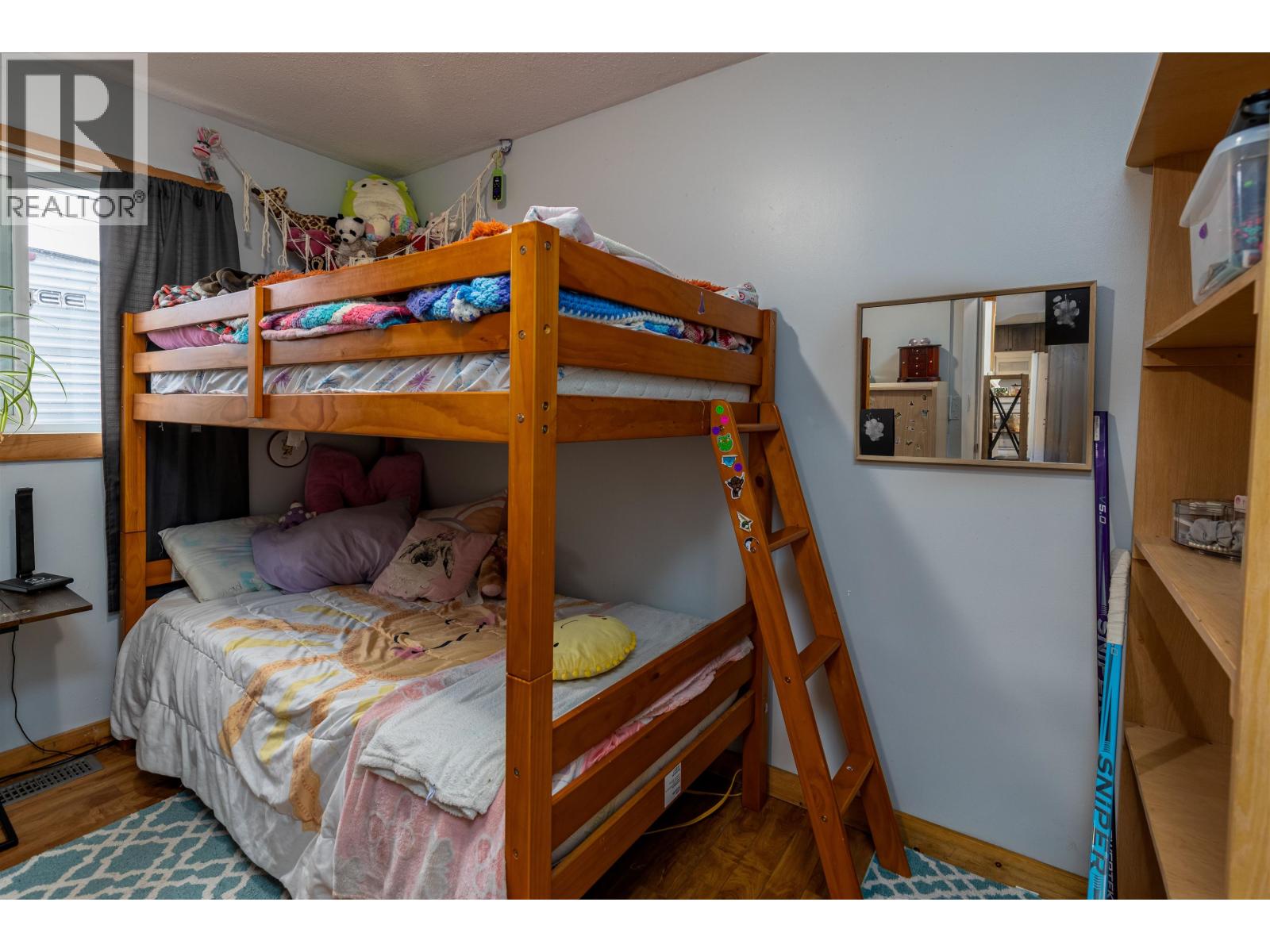 2118 LAUREL STREET - 10