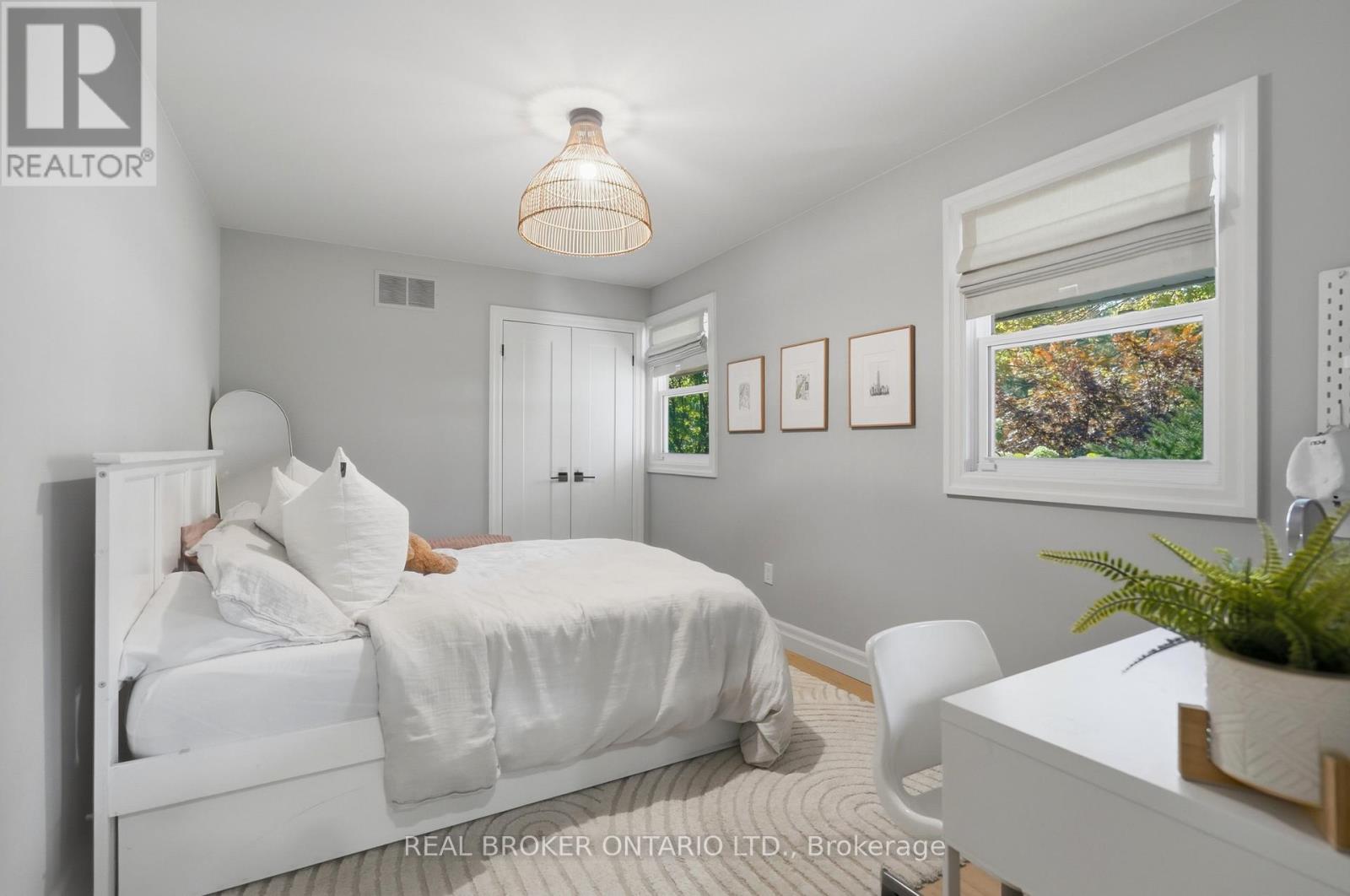 54 MAYFAIR AVENUE - 25