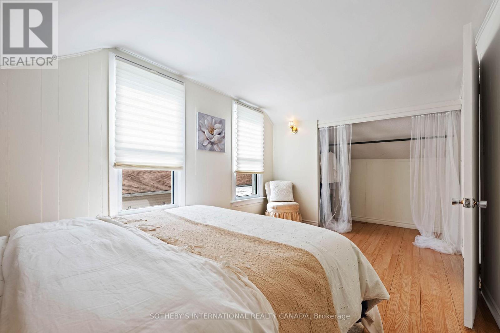 235 SPENCE STREET - 28