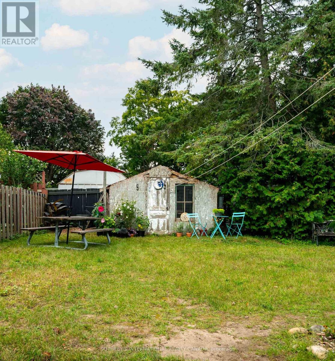 235 SPENCE STREET - 34