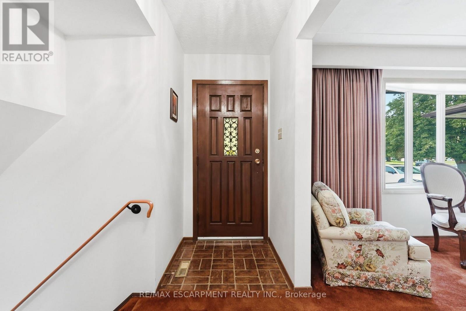 8 NORBERT STREET, Kitchener — photo 4