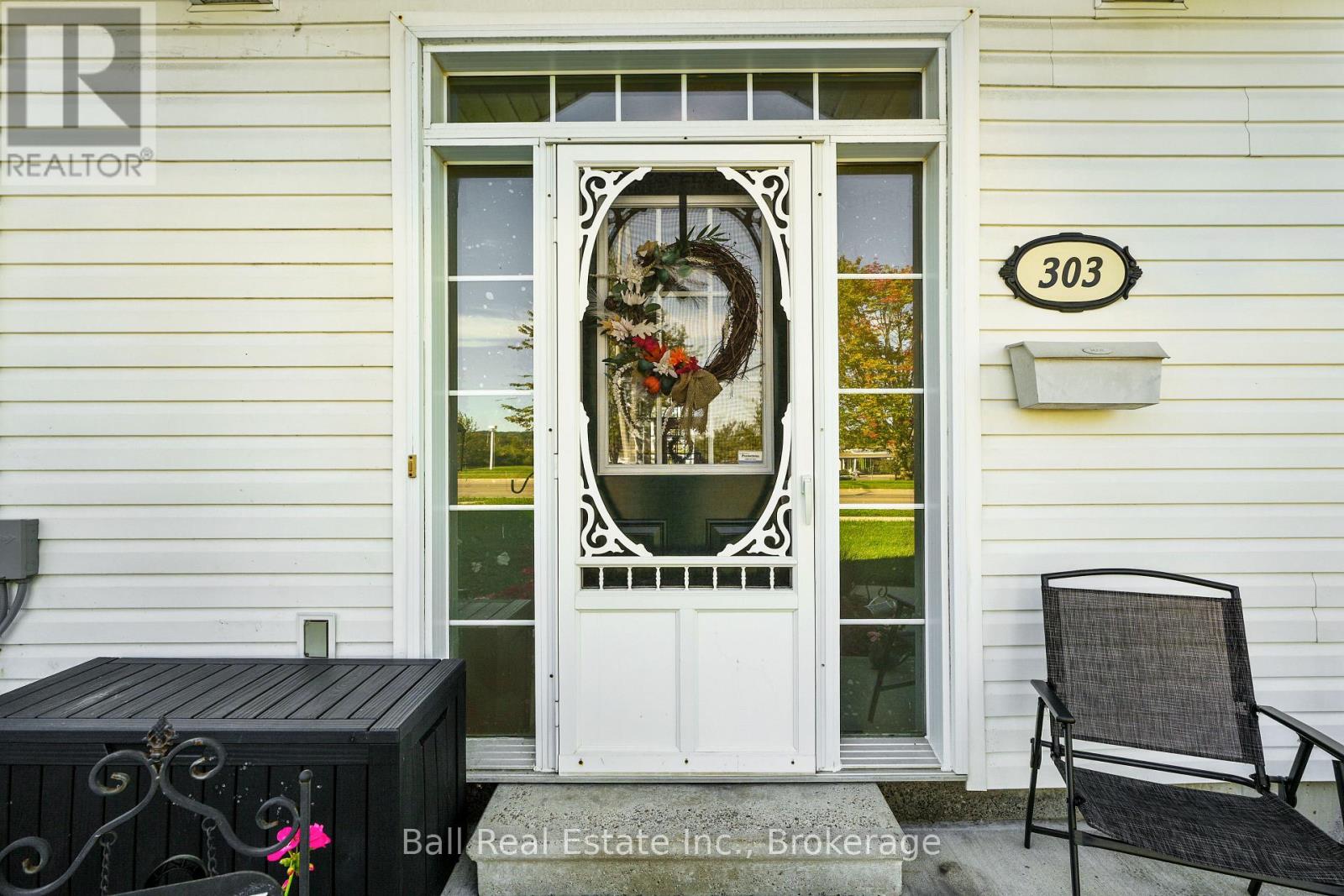 #303 1055 BIRCHWOOD TRAIL - 13