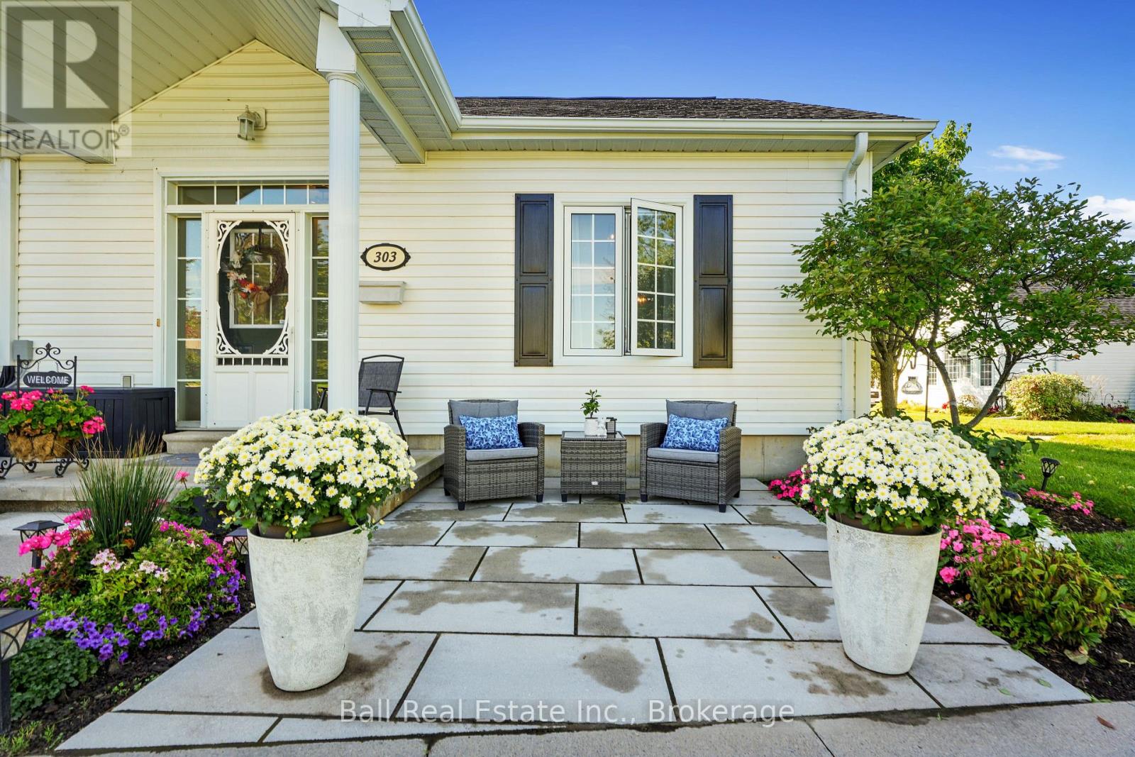 #303 1055 BIRCHWOOD TRAIL - 15