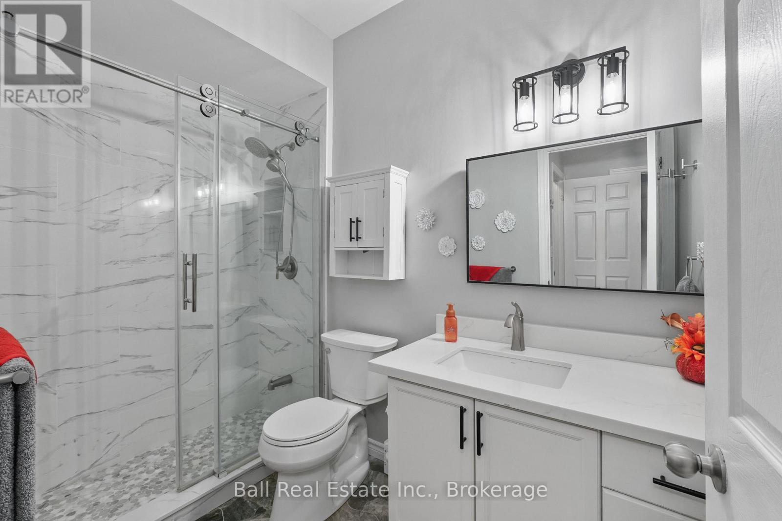 #303 1055 BIRCHWOOD TRAIL - 25