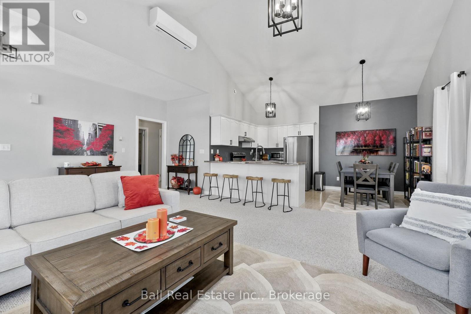 #303 1055 BIRCHWOOD TRAIL - 31