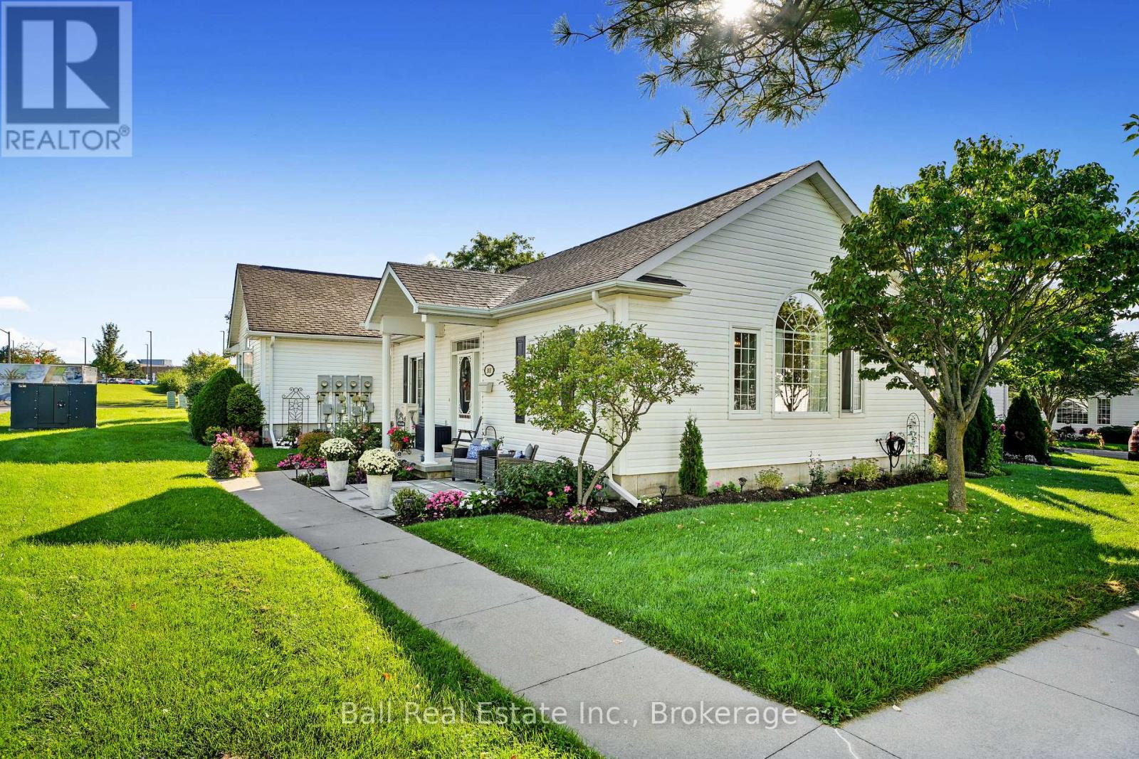 #303 1055 BIRCHWOOD TRAIL - 7