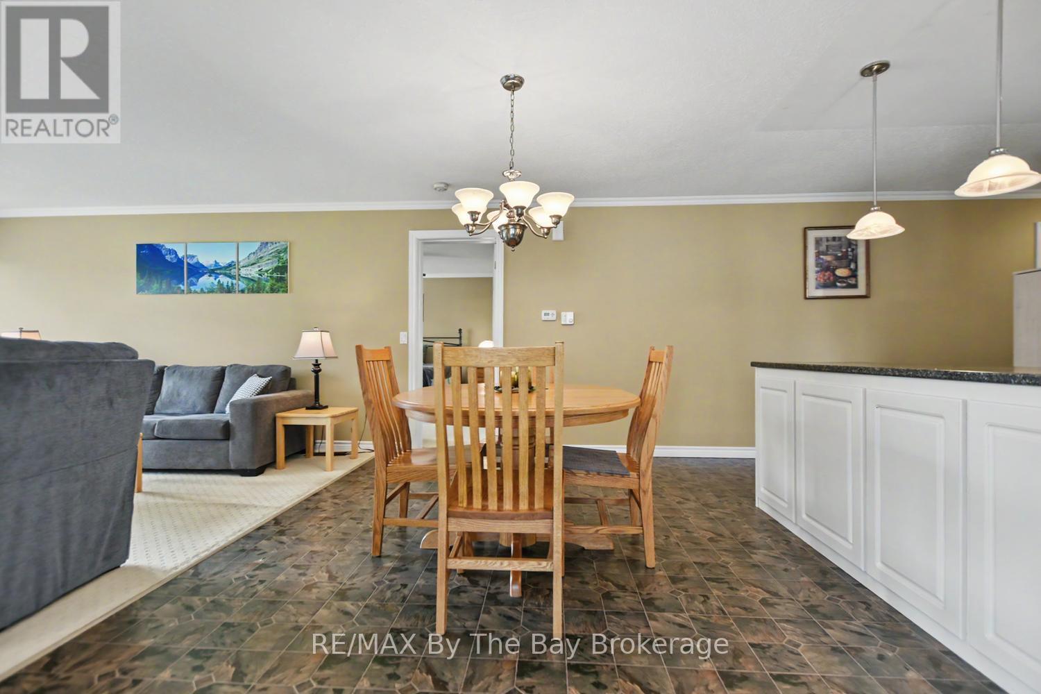 19 KENTUCKY AVENUE - Image 15