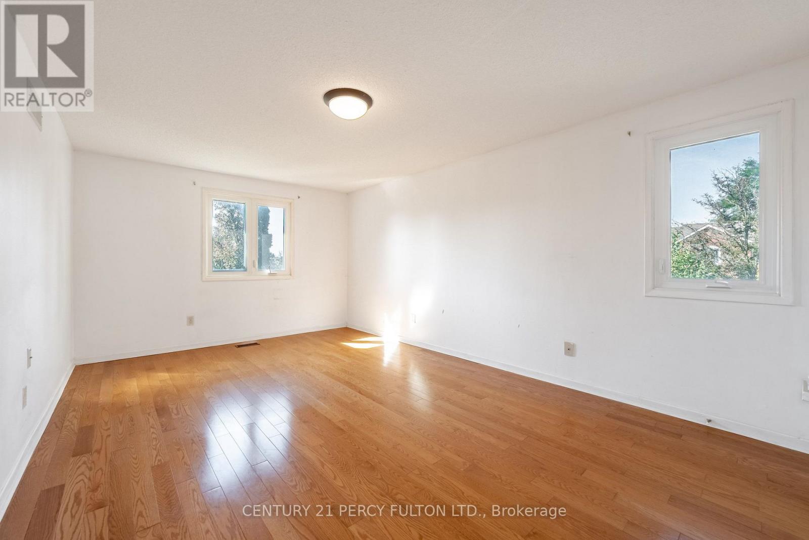 2 PENNYBROOK LANE - 16