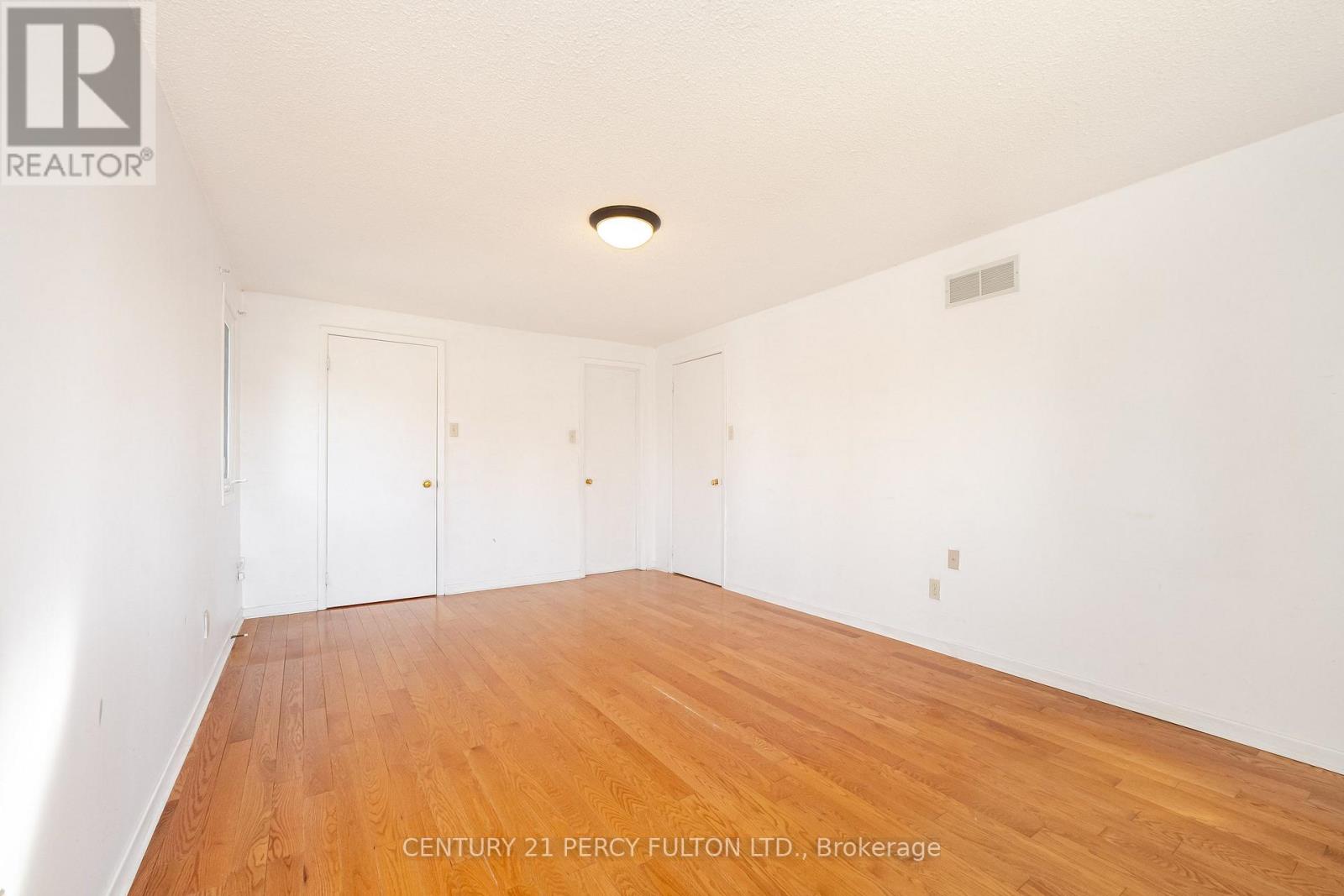2 PENNYBROOK LANE - 17