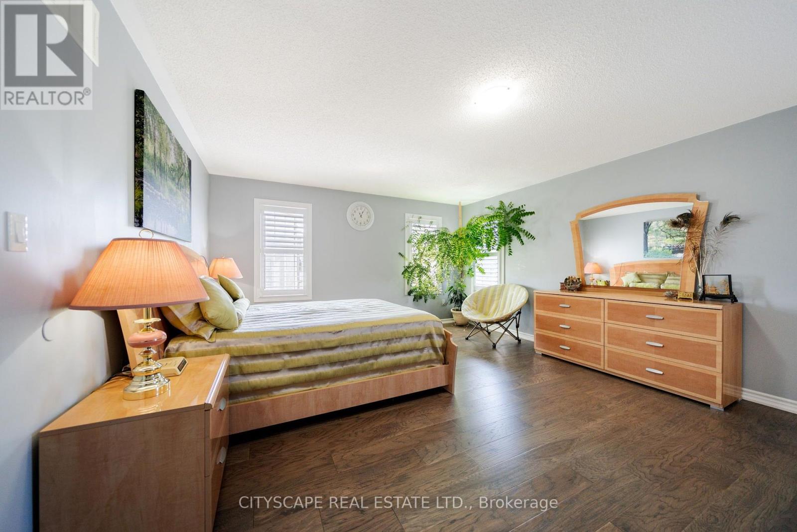 250 CROMBIE STREET - 27