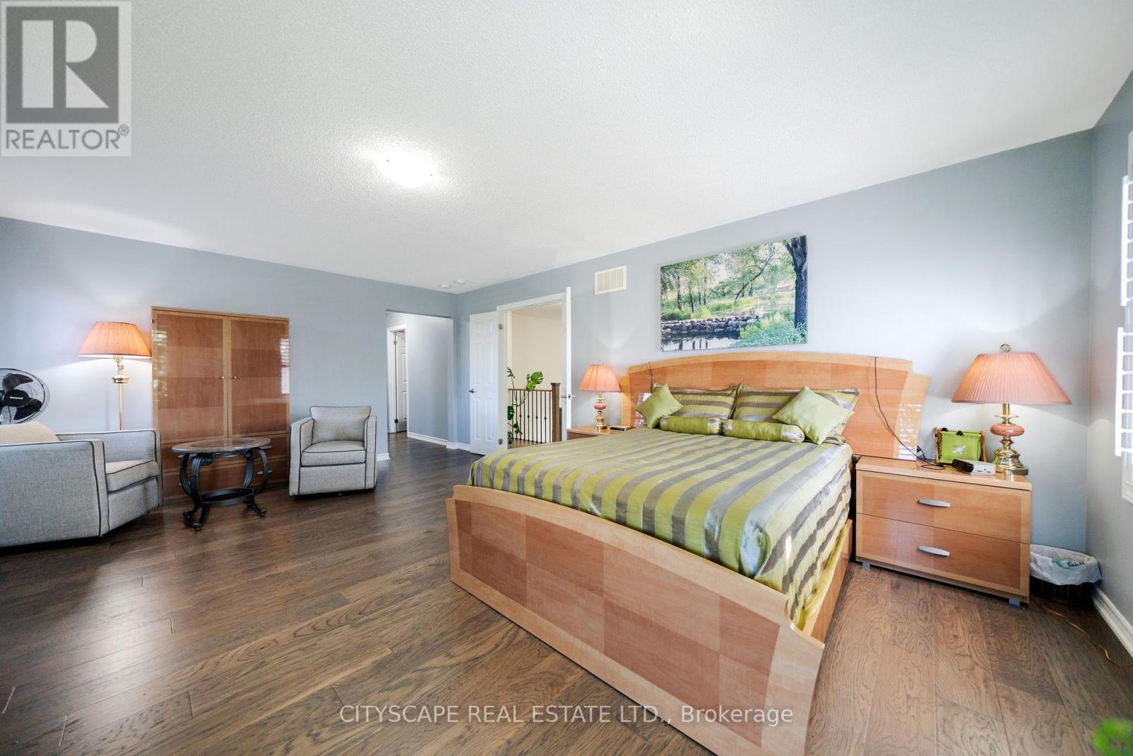 250 CROMBIE STREET - 28