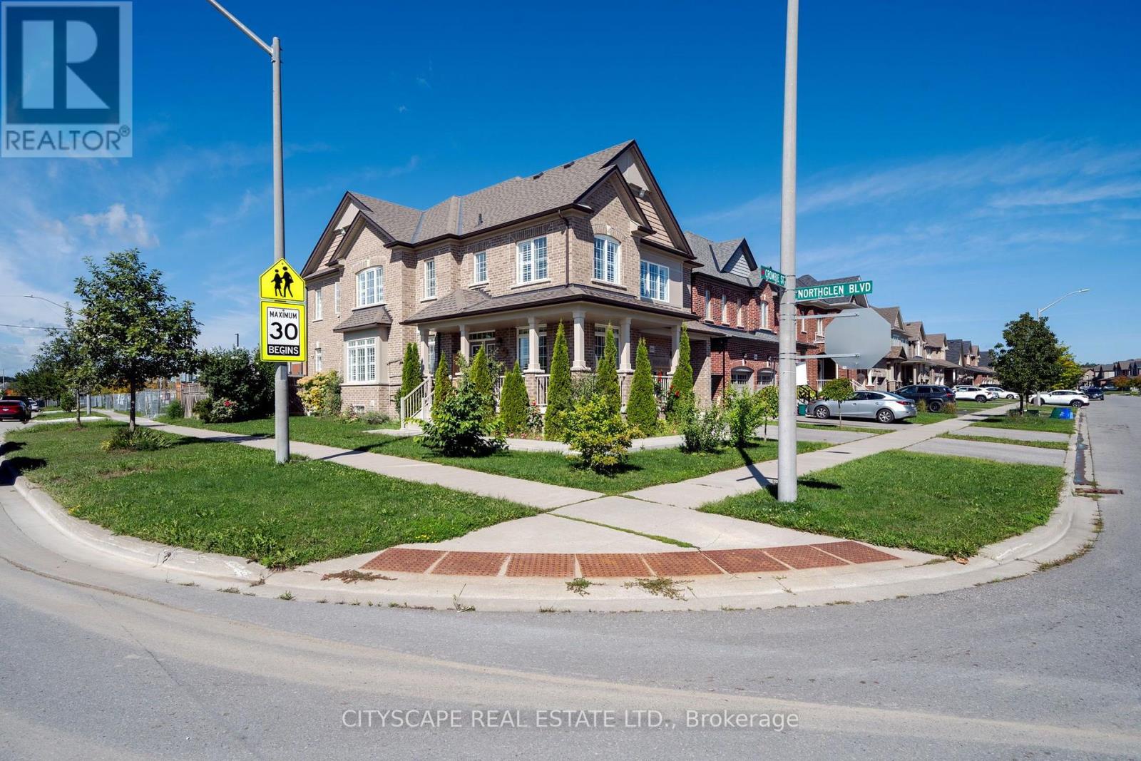 250 CROMBIE STREET, Clarington (Bowmanville) — photo 3