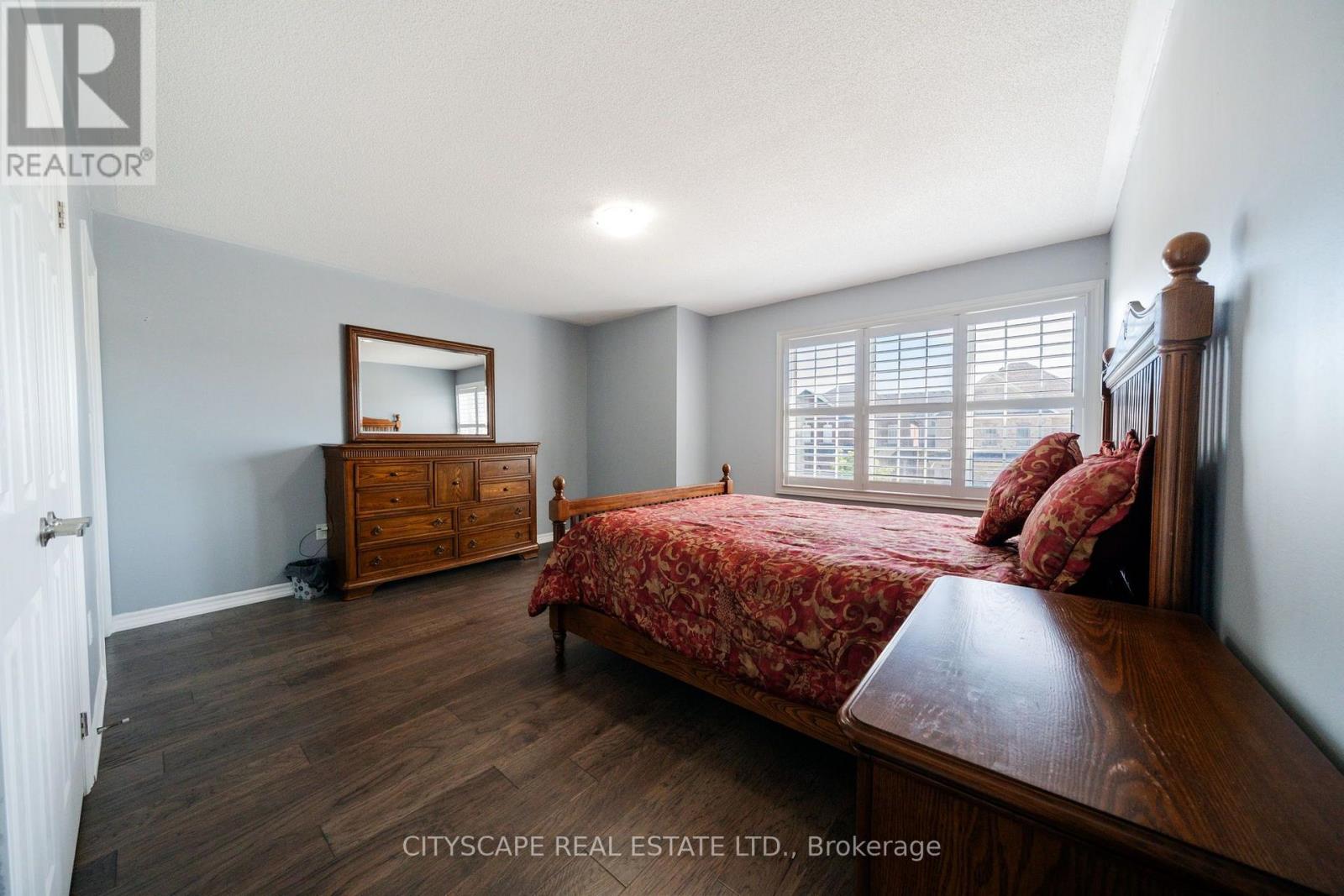250 CROMBIE STREET - 42