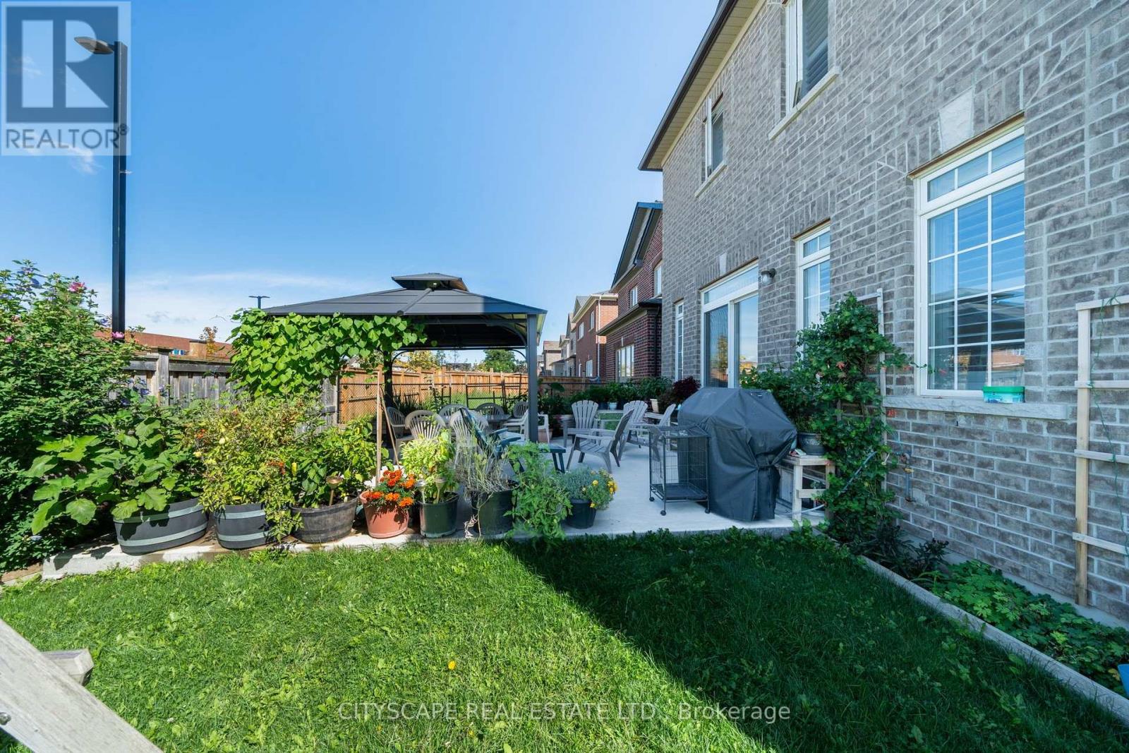 250 CROMBIE STREET - 49