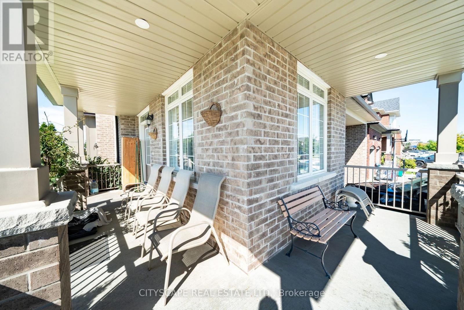 250 CROMBIE STREET, Clarington (Bowmanville) — photo 7