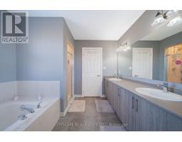 250 Crombie Street, Clarington, ON L1C0T9 Photo 32