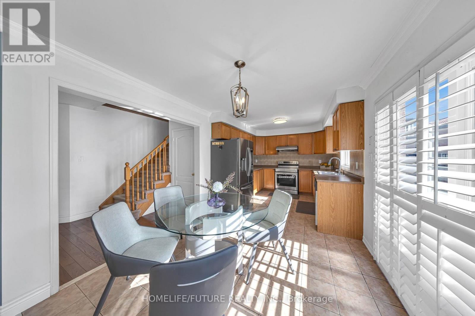 17 GRAINGER CRESCENT - Image 12