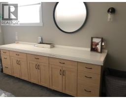 9827 105 Avenue, Grande Prairie, AB T8V1G7 Photo 10