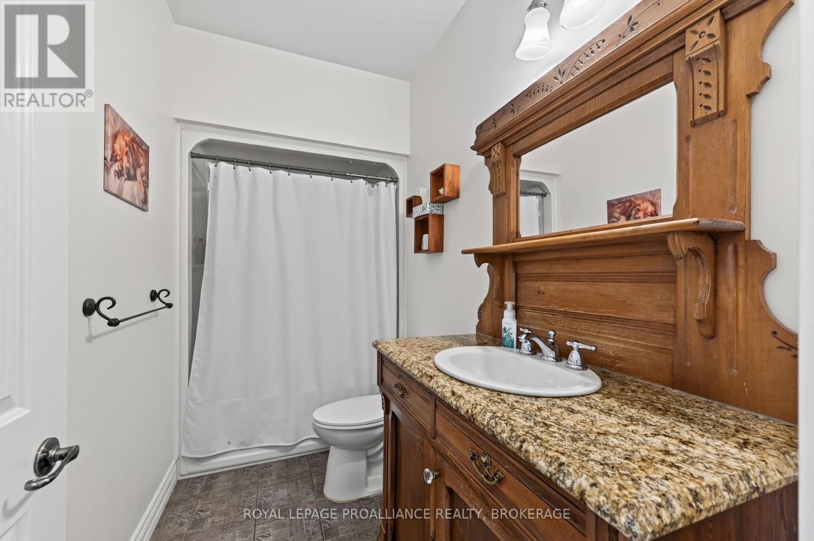 3994 HOWES ROAD - Image 21