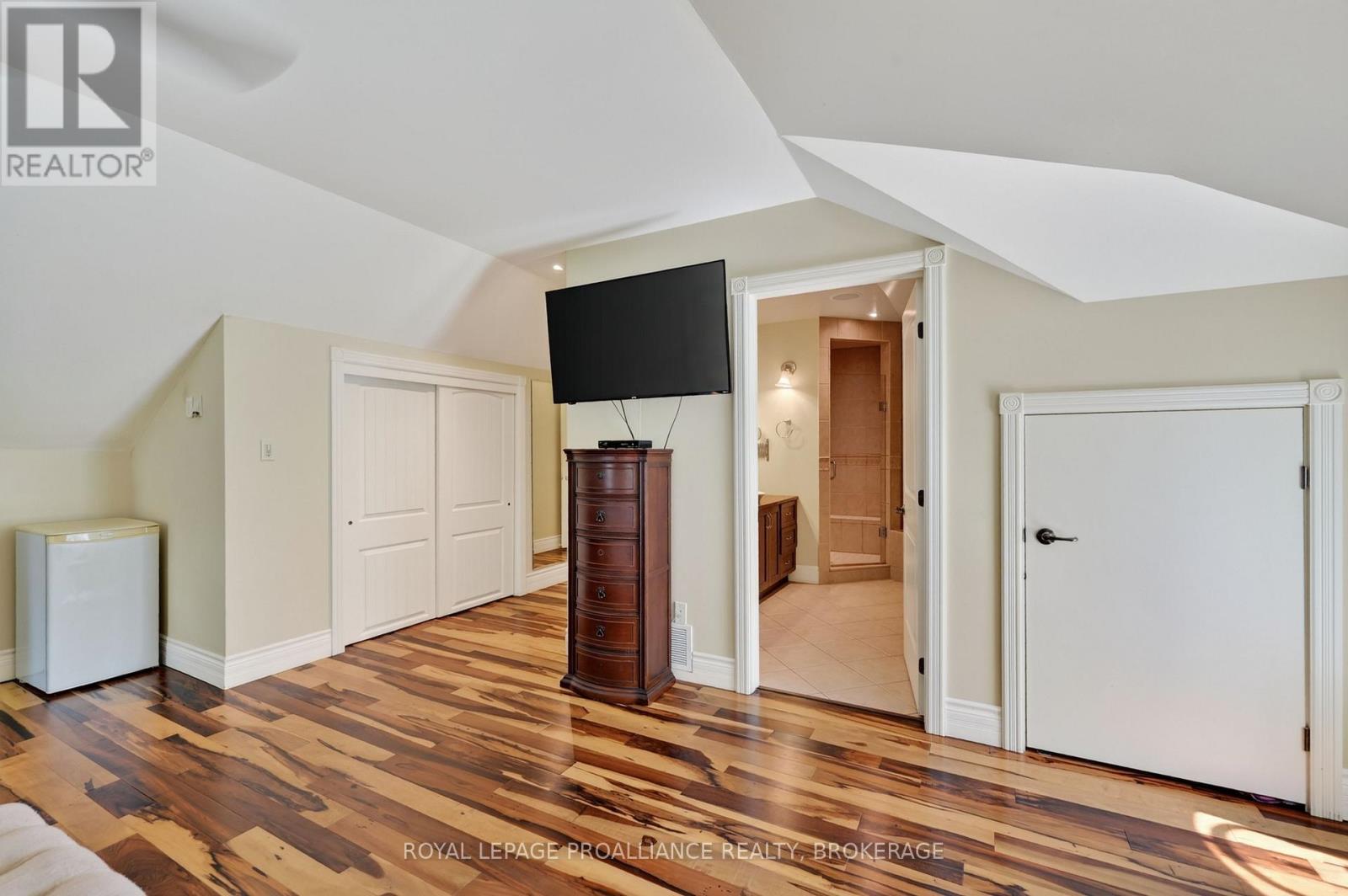 3994 HOWES ROAD - Image 30