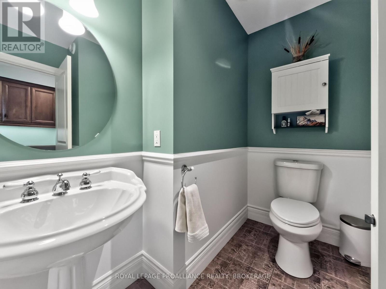 3994 HOWES ROAD, Kingston (City North of 401) — photo 7