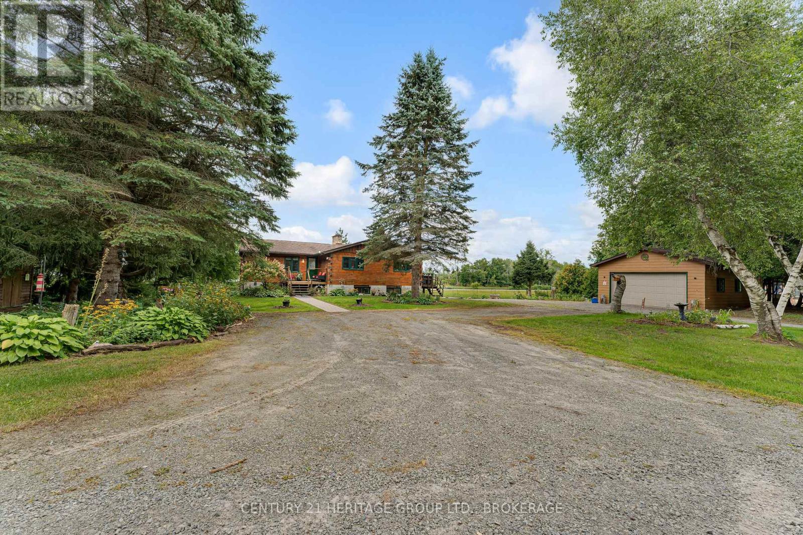 137 OLD RIVER ROAD W, Leeds and the Thousand Islands