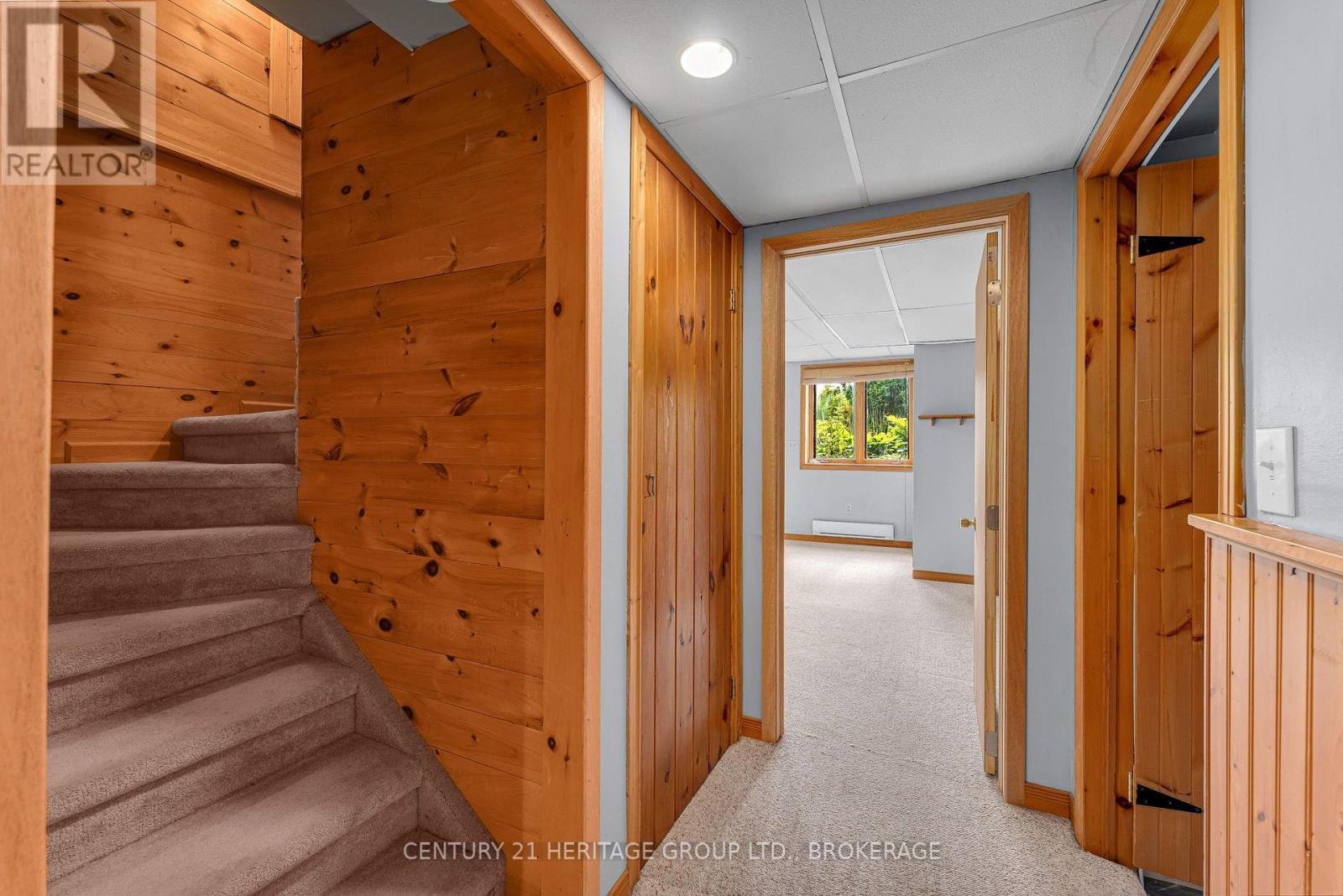 137 OLD RIVER ROAD W - 25