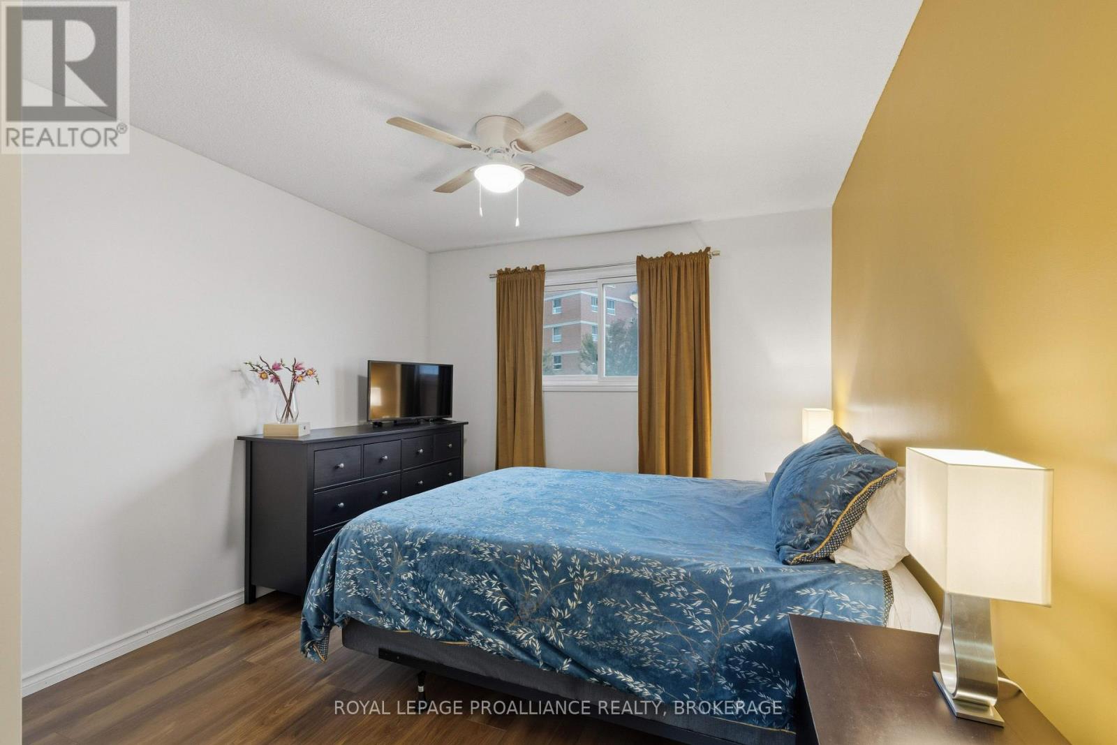 690 DAVIS DRIVE - Image 18