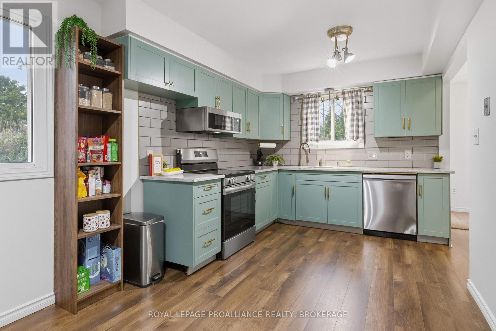 690 DAVIS DRIVE - 9
