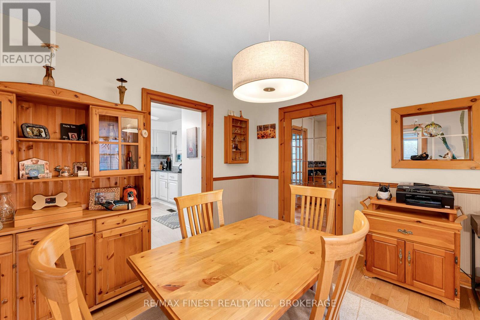 580 MACDONNELL STREET - 13